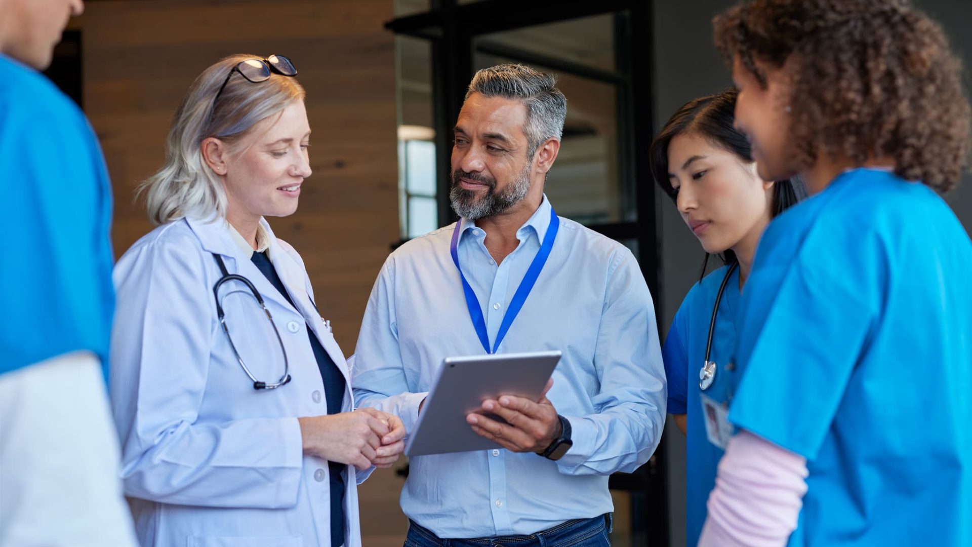 healthcare-team-meeting-pharmaceuticaL